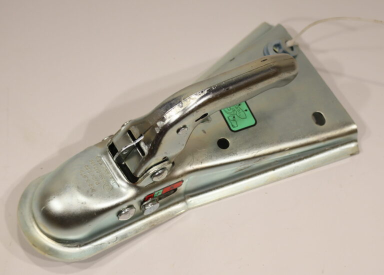 Haakeseade KNOTT AKFV 7,5V-tiislile, 750kg, M10, auguvahe 90mm (2)